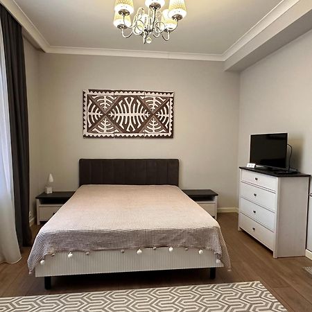 Aikol Guesthouse Privokzalnoye ภายนอก รูปภาพ